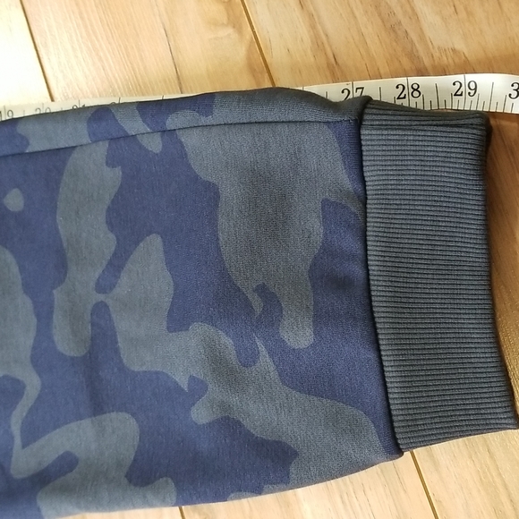 Calvin Klein joggers XL - Picture 9 of 11